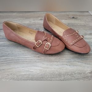 Victoria K flats size 9